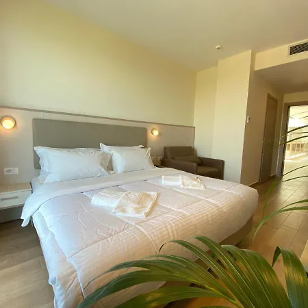 Fllad & Durres Golem (Tirana)