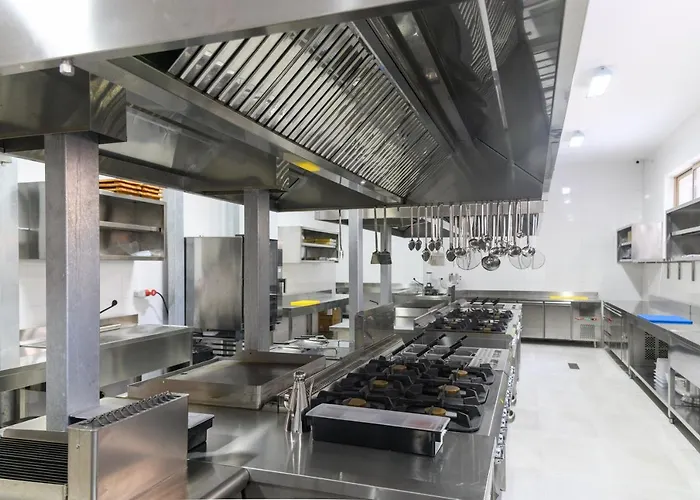 Resort Fllad & Durres Golem (Tirana)