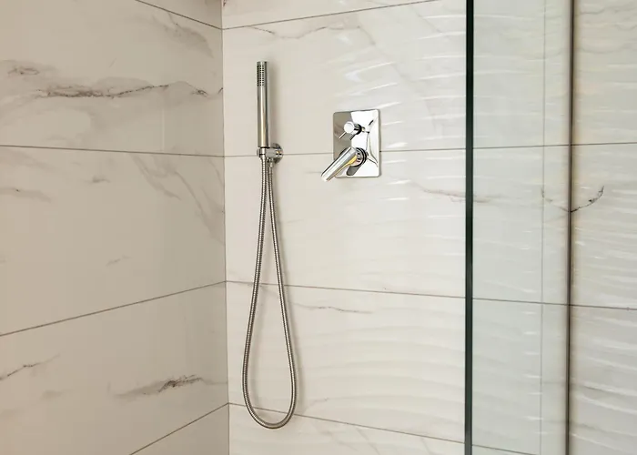 Resort Fllad & Durres Golem (Tirana)