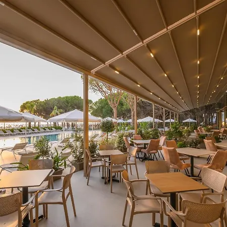 Fllad & Durres Ośrodek wypoczynkowy 5*