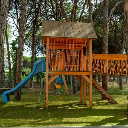 Ośrodek wypoczynkowy Fllad & Durres Golem (Tirana)