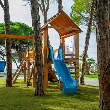 Ośrodek wypoczynkowy Fllad & Durres