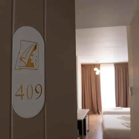 Fllad & Durres Golem (Tirana)