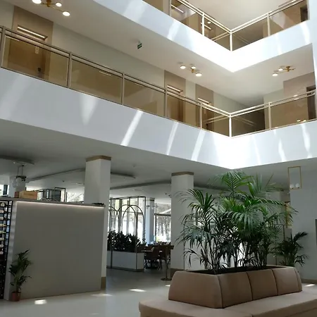 Ośrodek wypoczynkowy Fllad & Durres 5*